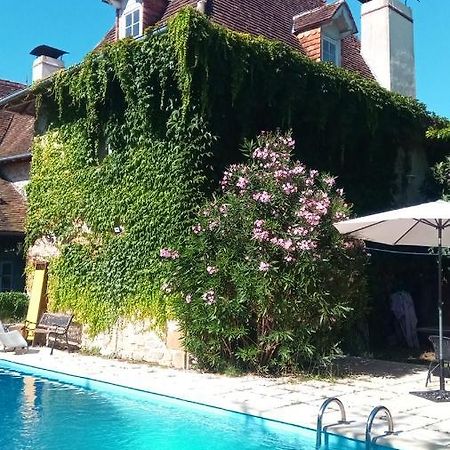 Maison Grandes Chambres Avec Cuisine -Jardin -Terrasse-Bbq Bastanes エクステリア 写真