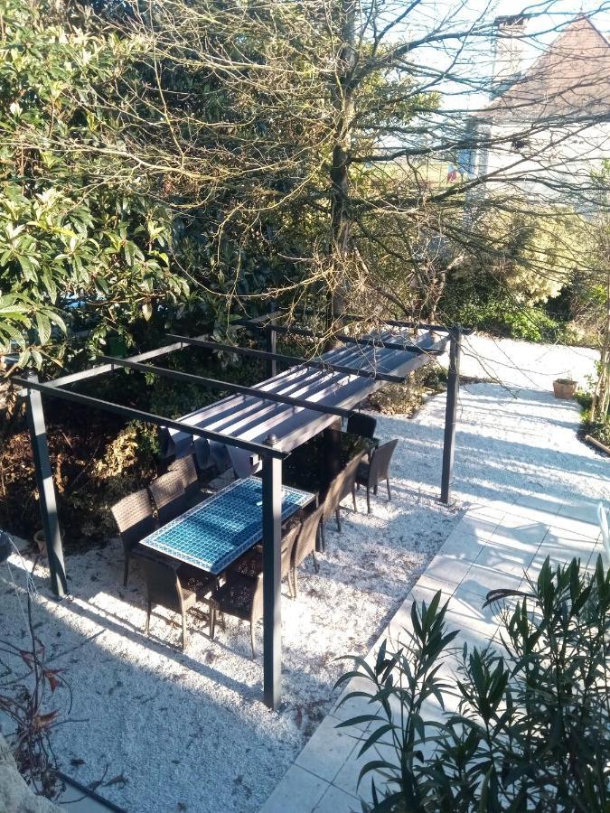Maison Grandes Chambres Avec Cuisine -Jardin -Terrasse-Bbq Bastanes エクステリア 写真