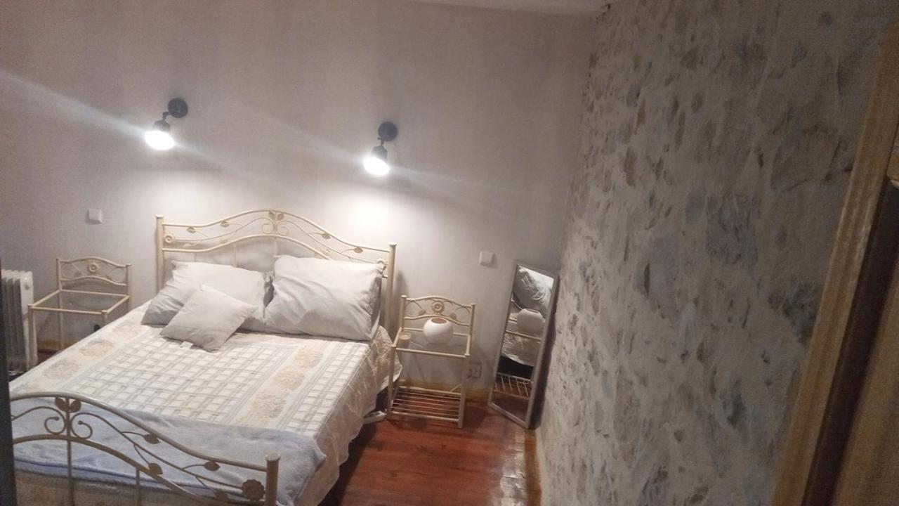 Maison Grandes Chambres Avec Cuisine -Jardin -Terrasse-Bbq Bastanes エクステリア 写真